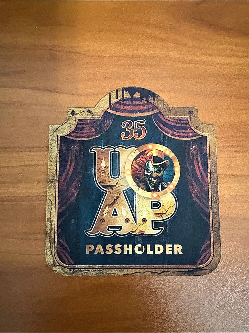 Universal Studios Halloween Horror Nights 35 Passholder Exclusive Magnet
